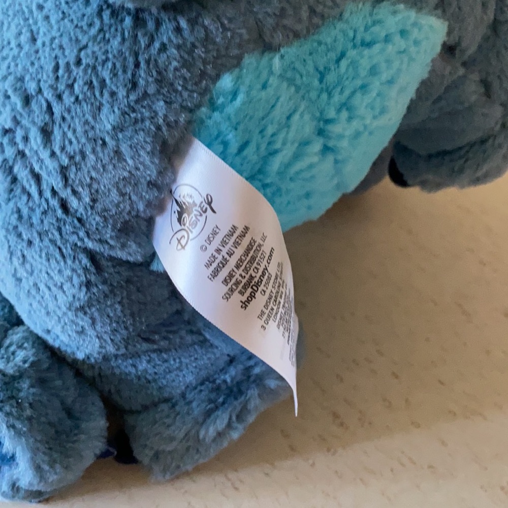 💕💕DISNEY STORE STITCH 💕💕 - Picture 3 of 3